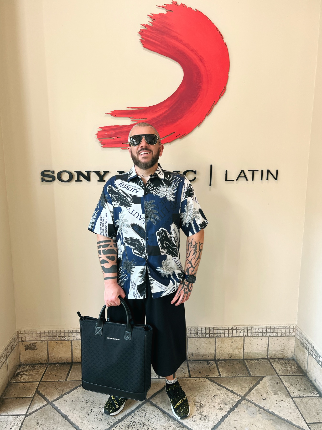 Roberto Mantovani negli uffici di Sony Music Latin